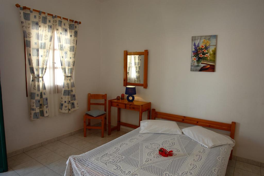 Irene Rooms Folégandros Екстериор снимка
